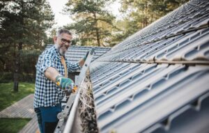 eavestrough cleaning